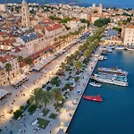 Center Lux View Апартаменты *