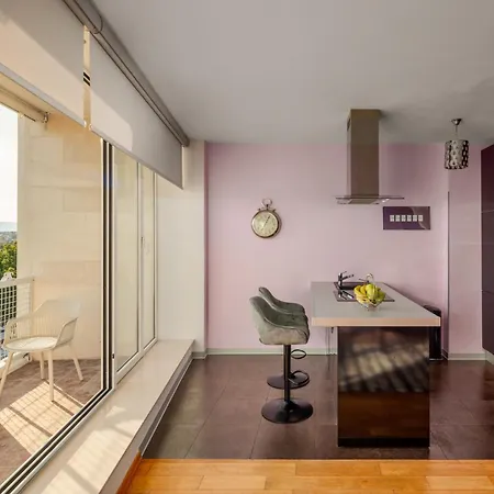 Center Lux View Апартаменты